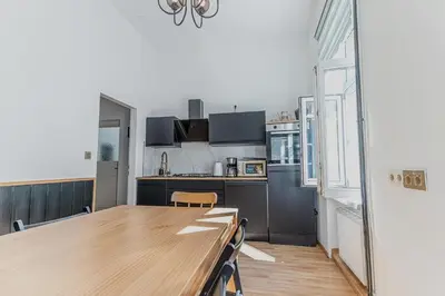 Küche/Küchenzeile in der Unterkunft Comfortable Private Rooms Near Landstraße , 15 Min Access