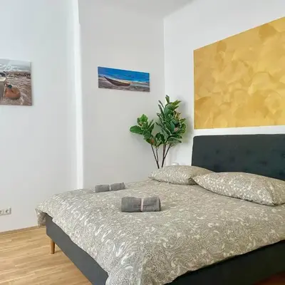 Sunny & Calm Long-Term Apartment