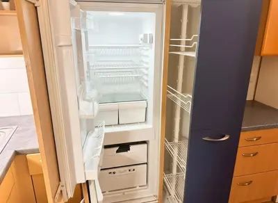 Küche/Küchenzeile in der Unterkunft Cozy & Spacious Brick Basement Cityloft - 2 Beds, Smart Projector - Central Location - 20 min to City Center