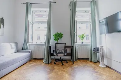 Ein Sitzbereich in der Unterkunft Modern Apartment Near Danube Canal