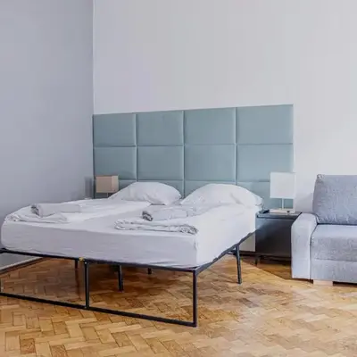 Modern Apartment Near Danube Canal