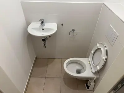 Ein Badezimmer in der Unterkunft QuietApt Vienna