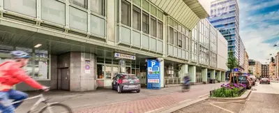 Radfahren an der Unterkunft barrier-free air-conditioned two rooms center oder in der Nähe