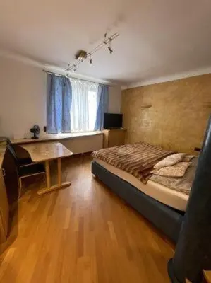 Ein Bett oder Betten in einem Zimmer der Unterkunft Center Karlsplatz Oper U1 U2 U4