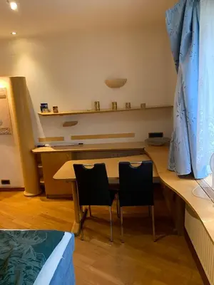 Ein Sitzbereich in der Unterkunft Center Karlsplatz Oper U1 U2 U4