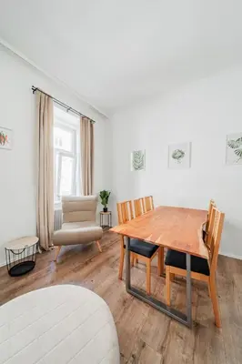 Ein Sitzbereich in der Unterkunft Central Apartment near Westbahnhof