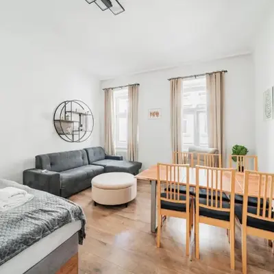 Central Apartment near Westbahnhof