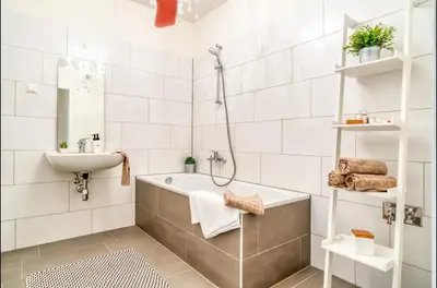 Grundriss der Unterkunft Modern Apartment with Balcony with Free Parking - Nearby Metro