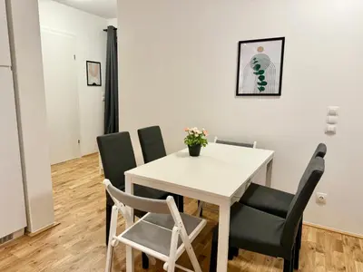 Grundriss der Unterkunft Modern Apartment with Balcony with Free Parking - Nearby Metro