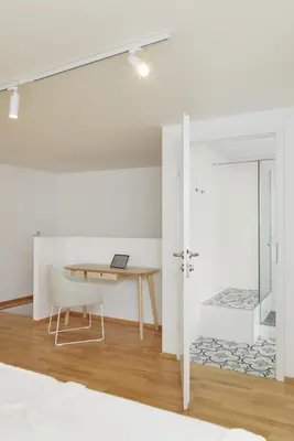 Grundriss der Unterkunft Cozy, stylish and renovated Duplex in a quiet Area and 15 min to Vienna Center
