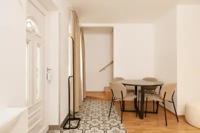Grundriss der Unterkunft Cozy, stylish and renovated Duplex in a quiet Area and 15 min to Vienna Center