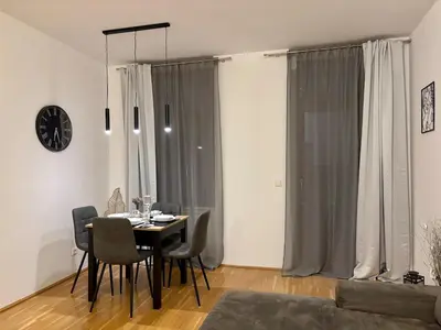 Ein Sitzbereich in der Unterkunft Elegantes CityApartment Vienna mit Wohlfühlfaktor