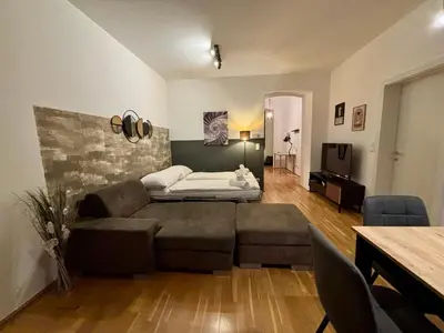 Ein Sitzbereich in der Unterkunft Elegantes CityApartment Vienna mit Wohlfühlfaktor