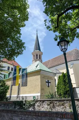 Das Gebäude in dem sich das Hotel befindet