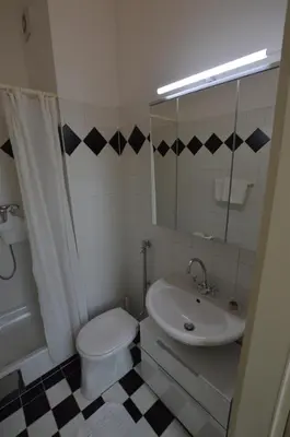 Ein Badezimmer in der Unterkunft Apartment Penzing