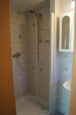 Ein Badezimmer in der Unterkunft Apartment Robert
