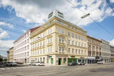 Das Gebäude in dem sich die Ferienwohnung befindet