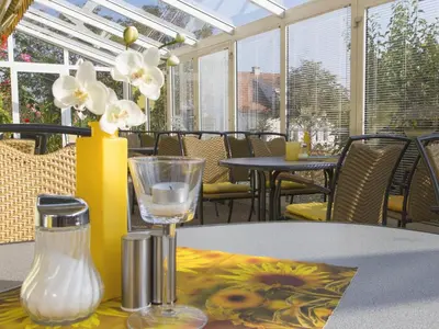 Ein Restaurant oder anderes Speiselokal in der Unterkunft Haus Margarethe