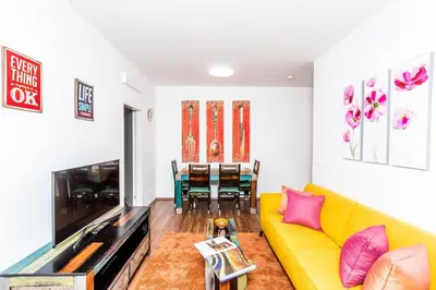 TV/Unterhaltungsangebot in der Unterkunft Mar Suite Apartments - Simmering