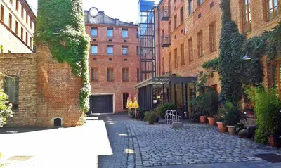 Das Gebäude in dem sich das Hotel befindet