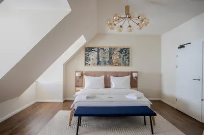 Ein Bett oder Betten in einem Zimmer der Unterkunft Parklane Boutique Hotel - Newly Renovated