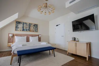 Ein Bett oder Betten in einem Zimmer der Unterkunft Parklane Boutique Hotel - Newly Renovated