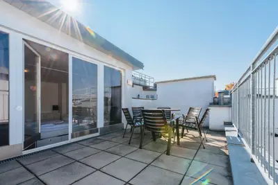 Ein Balkon oder eine Terrasse in der Unterkunft Heart of Vienna with Aircondition