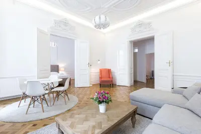 Ein Sitzbereich in der Unterkunft HeyMi Apartments in City Center