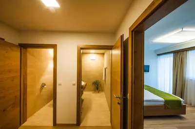 Ein Bett oder Betten in einem Zimmer der Unterkunft Gut Leithaberg