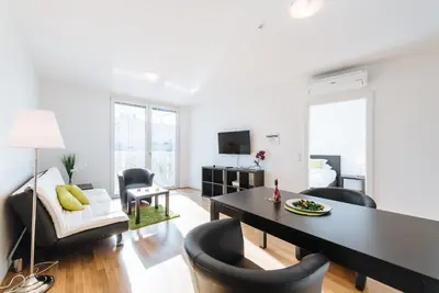 TV/Unterhaltungsangebot in der Unterkunft Vienna Mainstation - 10 Minutes to Citycenter - Apartments with Aircondition