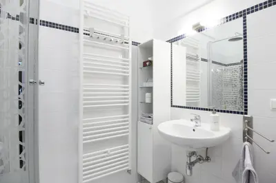 Ein Badezimmer in der Unterkunft Vienna Midtown Apartment