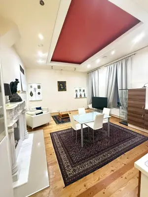 Ein Sitzbereich in der Unterkunft St Martin Apartment