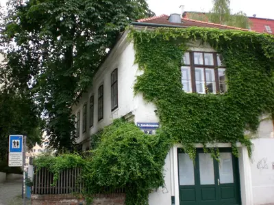 Das Gebäude in dem sich die Ferienwohnung befindet