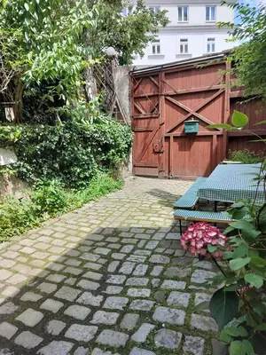 Ein Garten an der Unterkunft Apartment NiNi
