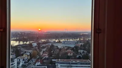 Blick auf den Sonnenuntergang/Sonnenaufgang von der Ferienwohnung aus oder aus der Nähe