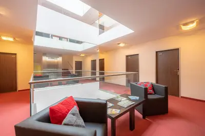 Ein Sitzbereich in der Unterkunft Parkhotel Eisenstadt