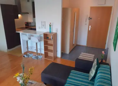 Küche/Küchenzeile in der Unterkunft Serviced Apartment with Sunny Balcony
