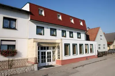 Das Gebäude in dem sich das Hotel befindet