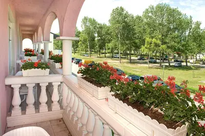 Ein Garten an der Unterkunft Arkadenhaus Steiner