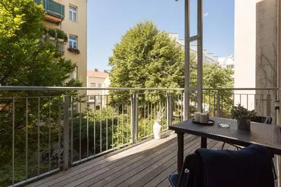 Ein Balkon oder eine Terrasse in der Unterkunft Spacious Vienna Central Station Residence