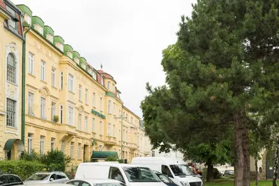 Das Gebäude in dem sich das Hotel befindet