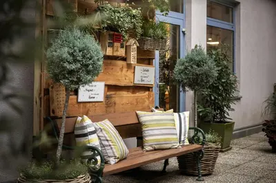 Ein Garten an der Unterkunft myNext - Hotel Rudy