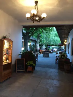 Ein Garten an der Unterkunft Apps 21