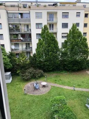 Ein Garten an der Unterkunft Apps 21