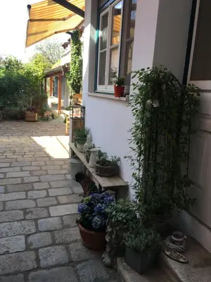 Das Gebäude in dem sich die Ferienwohnung befindet