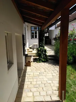 Ein Garten an der Unterkunft Gute Stube