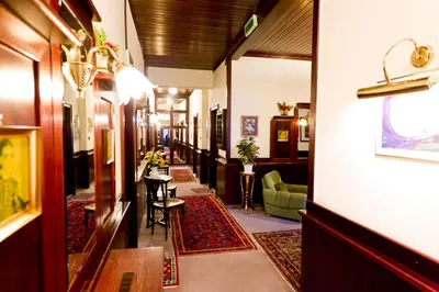 Ein Sitzbereich in der Unterkunft Hotel-Pension Bleckmann
