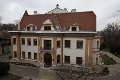 Das Gebäude in dem sich das Hotel befindet