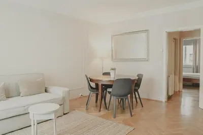 Ein Sitzbereich in der Unterkunft HeyMi Apartments Schwedenplatz