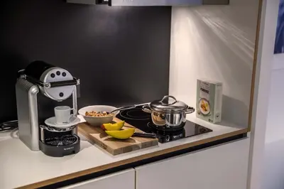 Küche/Küchenzeile in der Unterkunft smartments Wien Hauptbahnhof - Serviced Apartments